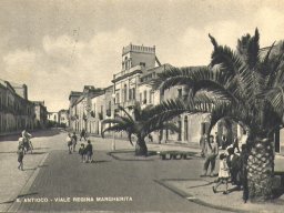 piazzaumbertoeviareginamargherita01