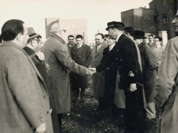 VisitaPorto1956PrefettoeAngelini10